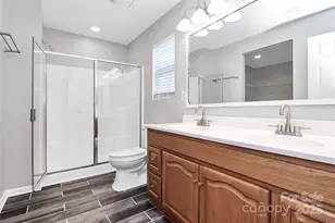 15705 Lakepoint Forest Dr, Charlotte, NC 28278 - Photo 30