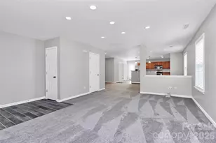 15705 Lakepoint Forest Dr, Charlotte, NC 28278 - Photo 6
