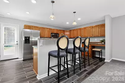 15705 Lakepoint Forest Drive, Charlotte, NC 28278 - Photo 12