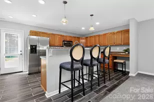 15705 Lakepoint Forest Dr, Charlotte, NC 28278 - Photo 12