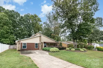 7626 Eastbourne Road, Charlotte, NC 28227 - Photo 2