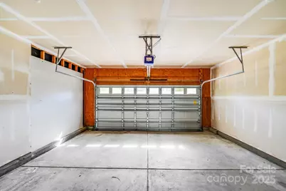 7403 Lamplighter Close Drive, Matthews, NC 28105 - Photo 30