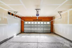 7403 Lamplighter Close Dr, Matthews, NC 28105 - Photo 30