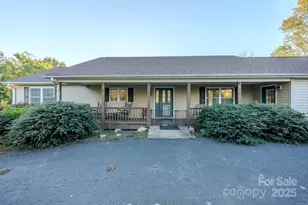 565 Overlook Dr, Spruce Pine, NC 28777 - Photo 1