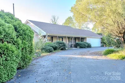 565 Overlook Drive, Spruce Pine, NC 28777 - Photo 24