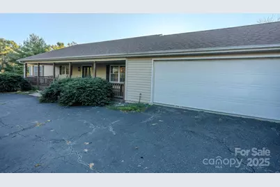 565 Overlook Drive, Spruce Pine, NC 28777 - Photo 8