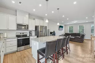 1134 Keydet Dr, Charlotte, NC 28216 - Photo 6