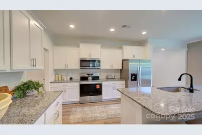 115 Sugg Trail, Weaverville, NC 28787 - Photo 4