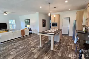 131 Boxwood Ln, Forest City, NC 28043 - Photo 8