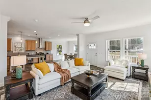 131 Boxwood Ln, Forest City, NC 28043 - Photo 8