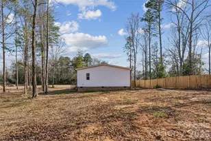 131 Boxwood Ln, Forest City, NC 28043 - Photo 34