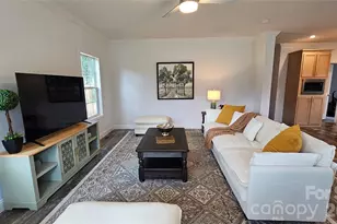 131 Boxwood Ln, Forest City, NC 28043 - Photo 4