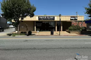 106 1st Ave S, Conover, NC 28613 - Photo 1