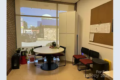 106 1st Avenue S, Conover, NC 28613 - Photo 10