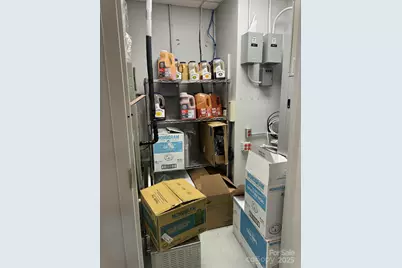 106 1st Avenue S, Conover, NC 28613 - Photo 18