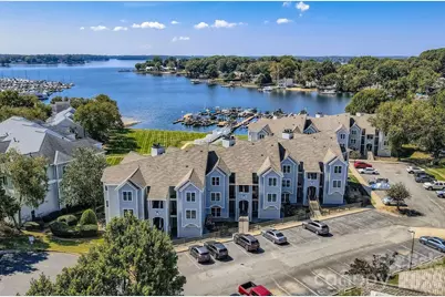 18701 Nautical Drive #103, Cornelius, NC 28031 - Photo 4
