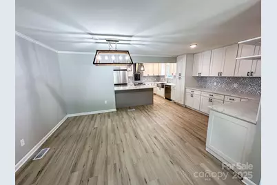 7812 Highbanks Court, Charlotte, NC 28212 - Photo 6