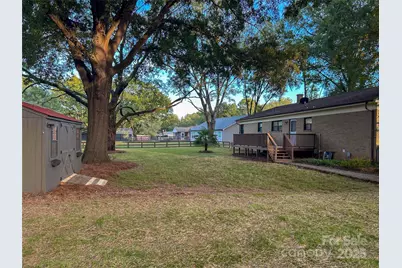 3950 Harrisburg Drive, Harrisburg, NC 28075 - Photo 16