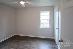 2310 Caronia St, Charlotte, NC 28208 - Photo 16