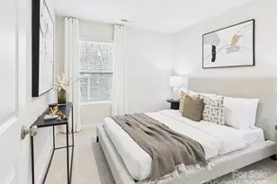 1704 Coral Bark Ln, Charlotte, NC 28216 - Photo 22