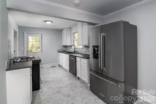 210 Lincoln St SW, Concord, NC 28025 - Photo 8