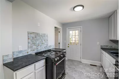 210 Lincoln Street SW, Concord, NC 28025 - Photo 10