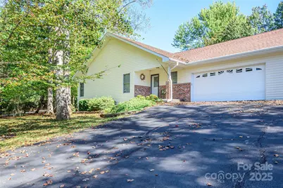 95 BridgetteÂ loop Road, Hendersonville, NC 28791 - Photo 1