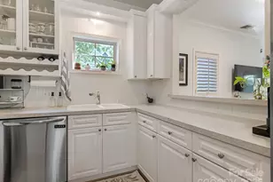 320 S Cedar St, Charlotte, NC 28202 - Photo 8