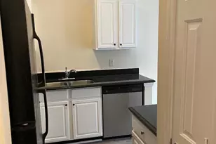 2121 Lennox Square, Charlotte, NC 28210 - Photo 18