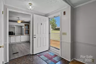 555 Fairmount Rd, Statesville, NC 28625 - Photo 8