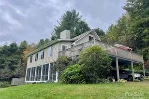 567 Daniel Daughters Dr, West Jefferson, NC 28694 - Photo 2