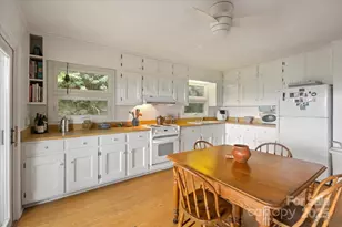 909 Green Hill Rd, Brevard, NC 28712 - Photo 14