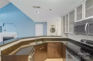 509 N Graham St, Charlotte, NC 28202 - Photo 10