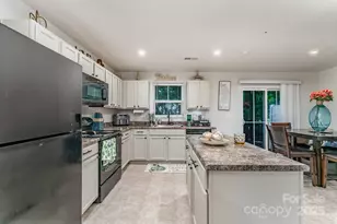 5356 Austin Knoll Ct, Charlotte, NC 28269 - Photo 2