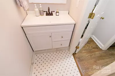 510 N Poplar Street #B, Charlotte, NC 28202 - Photo 18