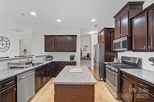 134 E Neel Ranch Rd, Mooresville, NC 28115 - Photo 6