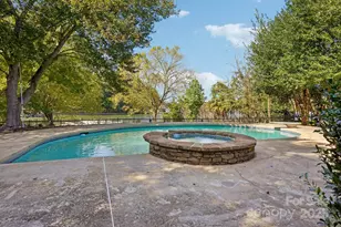 19525 Mary Ardrey Cir, Cornelius, NC 28031 - Photo 14