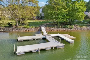 19525 Mary Ardrey Cir, Cornelius, NC 28031 - Photo 18