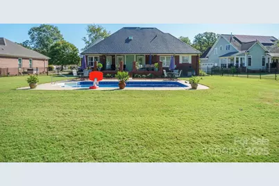 8316 Quail Hollow Drive, Harrisburg, NC 28075 - Photo 6