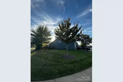 107 Rosebay Drive, Mooresville, NC 28117 - Photo 4