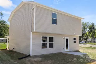 300 Elm St, Lancaster, SC 29720 - Photo 4