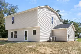 300 Elm St, Lancaster, SC 29720 - Photo 6