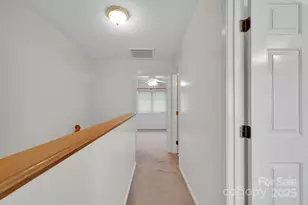 3275 White Oak Ct, Claremont, NC 28610 - Photo 16