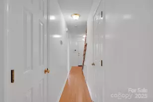 3275 White Oak Ct, Claremont, NC 28610 - Photo 4