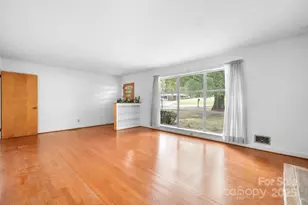 4955 Midway Sand Rd, Hickory, NC 28601 - Photo 6