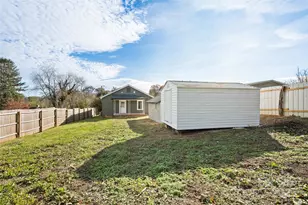 107 Thomas St, Canton, NC 28716 - Photo 22