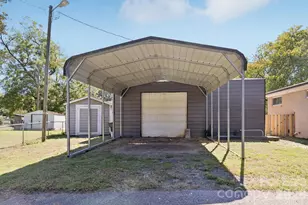 1024 Old Mountain View Rd, Mount Holly, NC 28120 - Photo 20