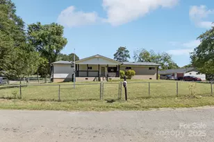 1024 Old Mountain View Rd, Mount Holly, NC 28120 - Photo 4