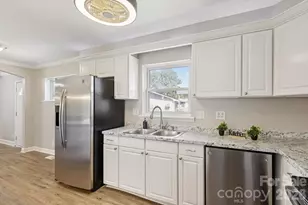 1024 Old Mountain View Rd, Mount Holly, NC 28120 - Photo 8