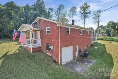 624 Overlook Drive, Newton, NC 28658 - Photo 30